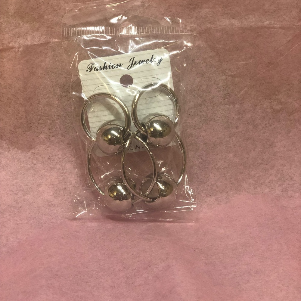 Hooped Bangle Earrings - Picture 3 of 3